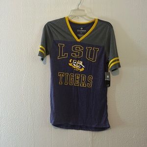 Size medium in women’s Colosseum, LSU, Tigers shirt